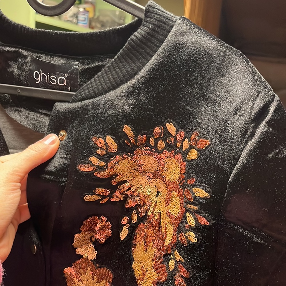 Jacket - Picture 2 of 4